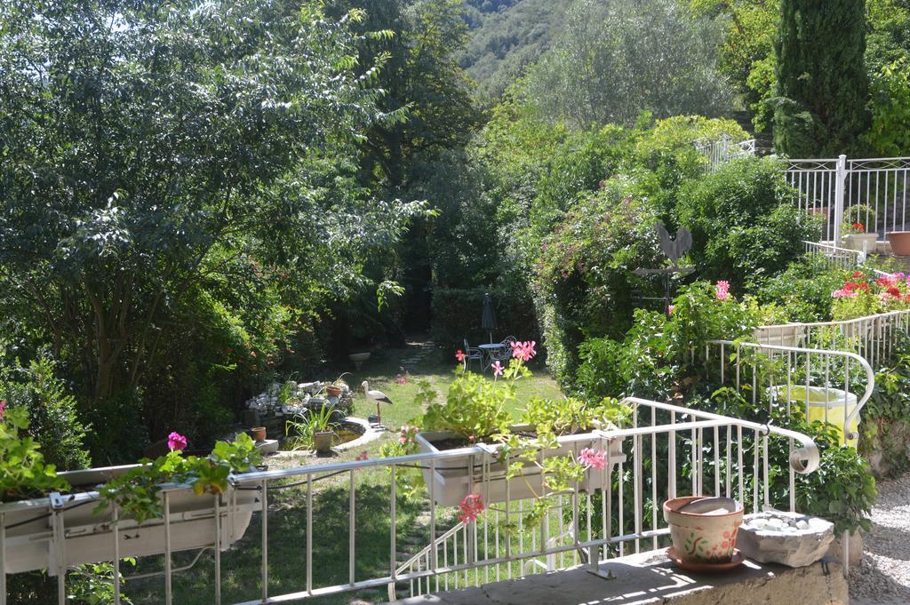 Bed and Breakfast Domaine de la Carrière Sumène Esterno foto
