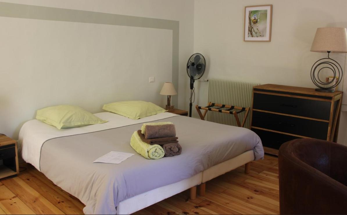 Bed and Breakfast Domaine de la Carrière Sumène Esterno foto