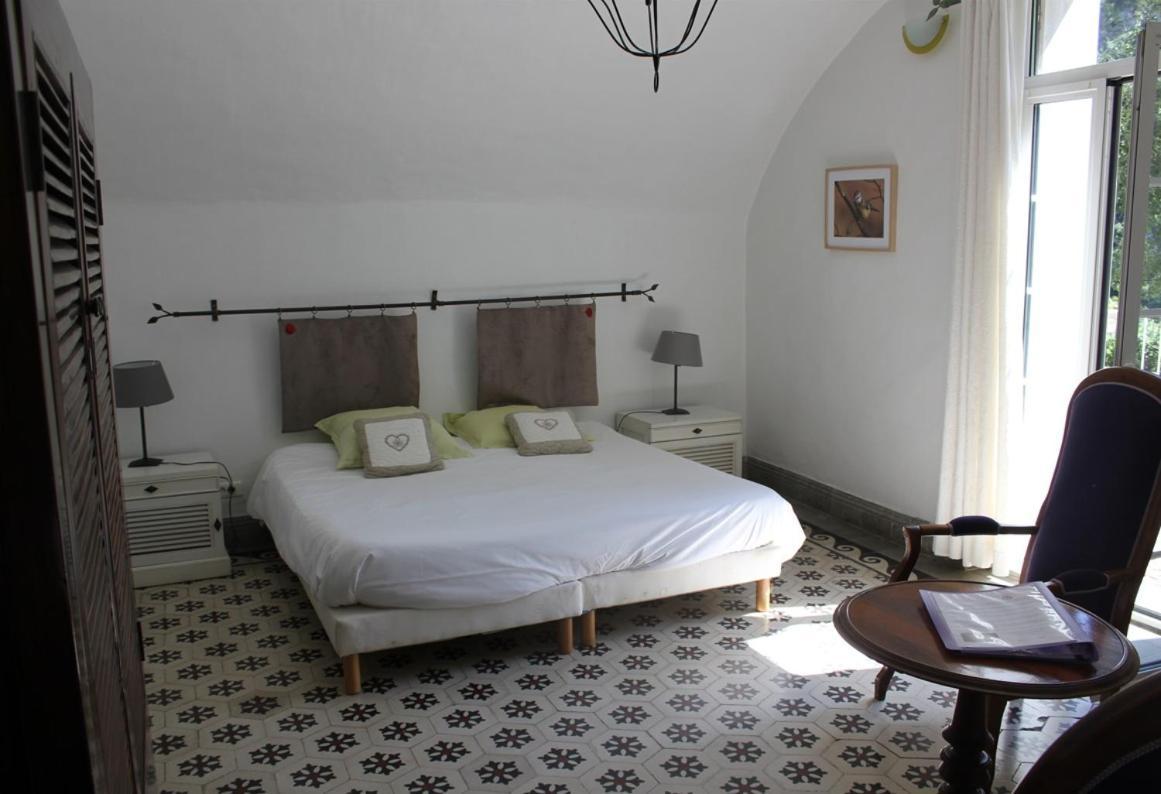Bed and Breakfast Domaine de la Carrière Sumène Esterno foto