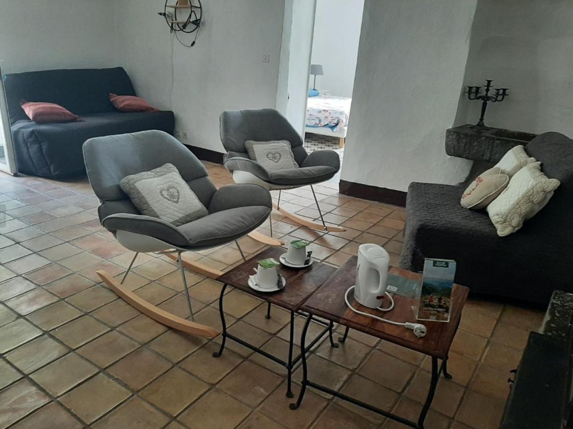 Bed and Breakfast Domaine de la Carrière Sumène Esterno foto