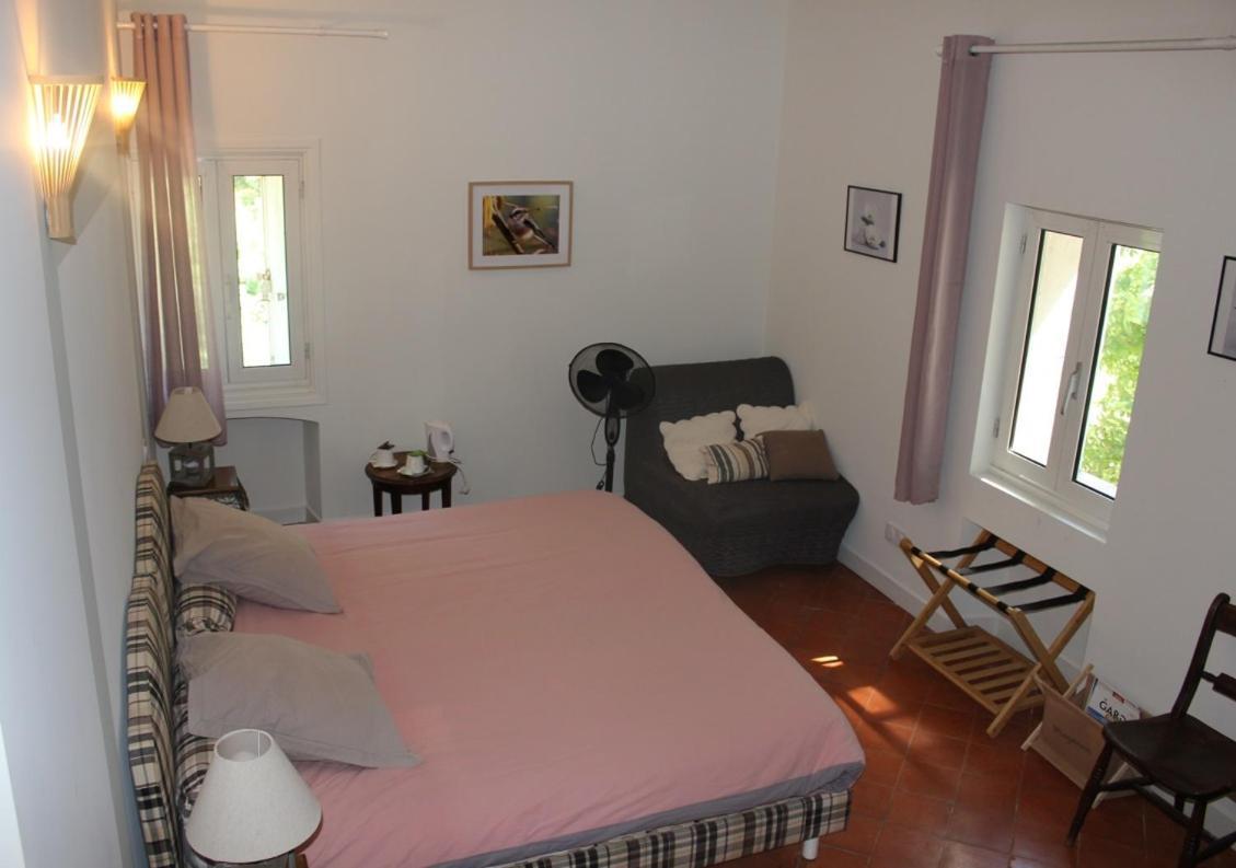 Bed and Breakfast Domaine de la Carrière Sumène Esterno foto
